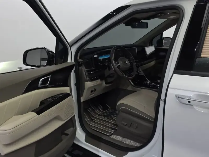 2021 Kia Carnival с пробегом 87 696 км