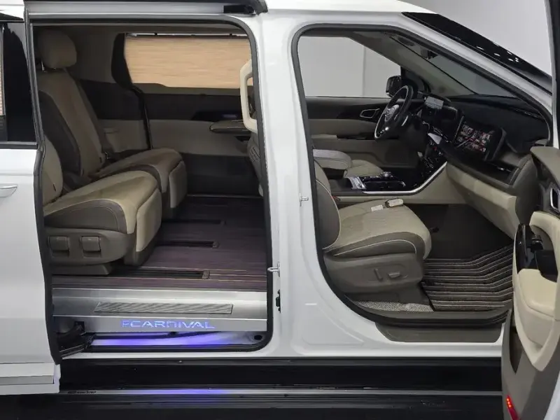 2021 Kia Carnival с пробегом 87 696 км