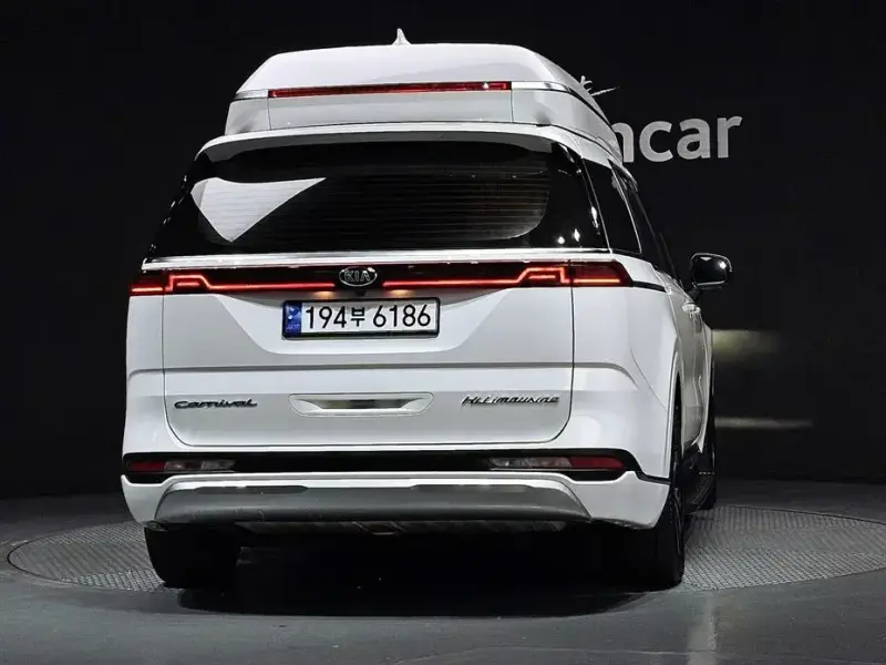 2021 Kia Carnival с пробегом 109 681 км