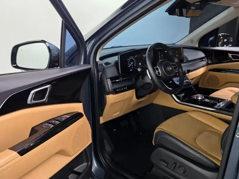 2021 Kia Carnival с пробегом 93 968 км