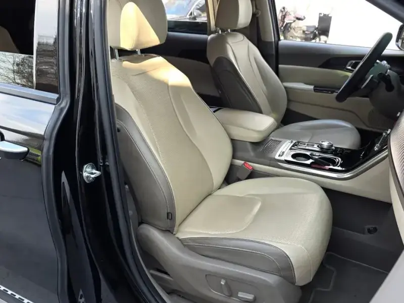 2021 Kia Carnival с пробегом 147 850 км