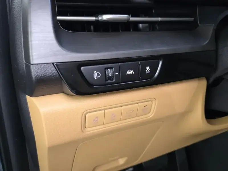 2021 Kia Carnival с пробегом 93 968 км