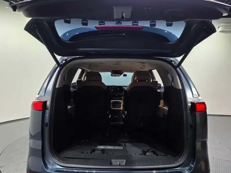 2021 Kia Carnival с пробегом 93 968 км