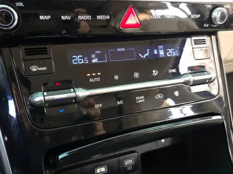 2021 Kia Carnival с пробегом 147 850 км