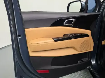 2021 Kia Carnival с пробегом 93 968 км