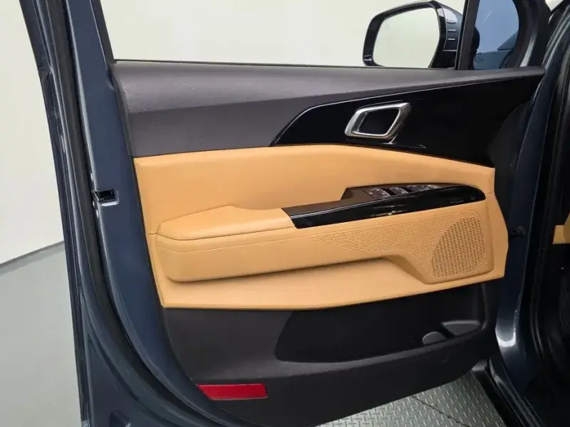 2021 Kia Carnival с пробегом 93 968 км