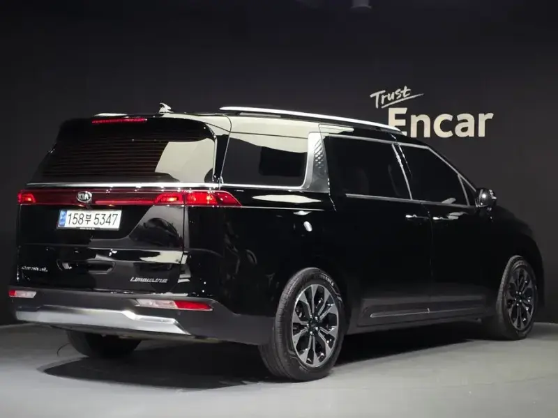 2021 Kia Carnival с пробегом 78 981 км