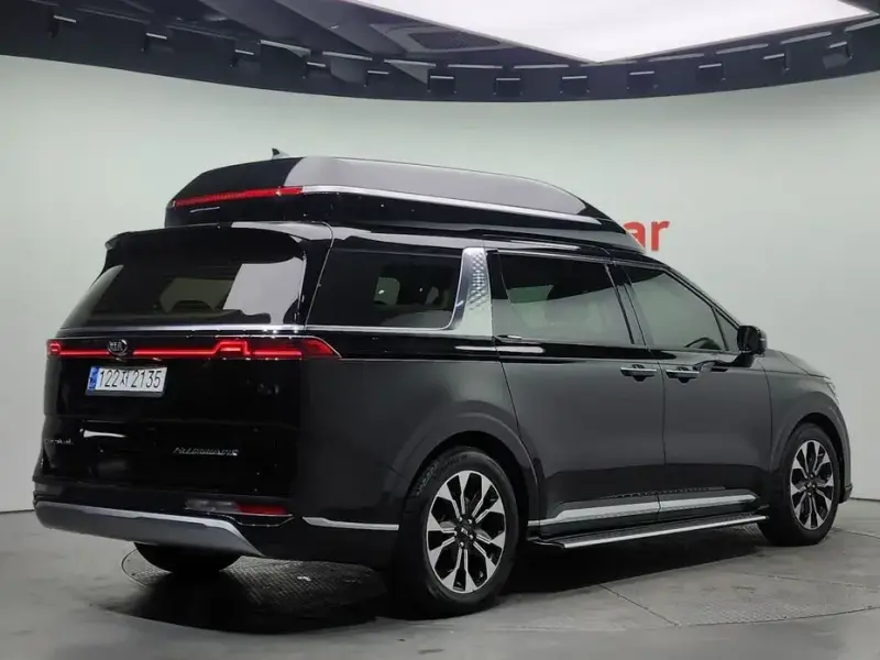 2021 Kia Carnival с пробегом 54 433 км