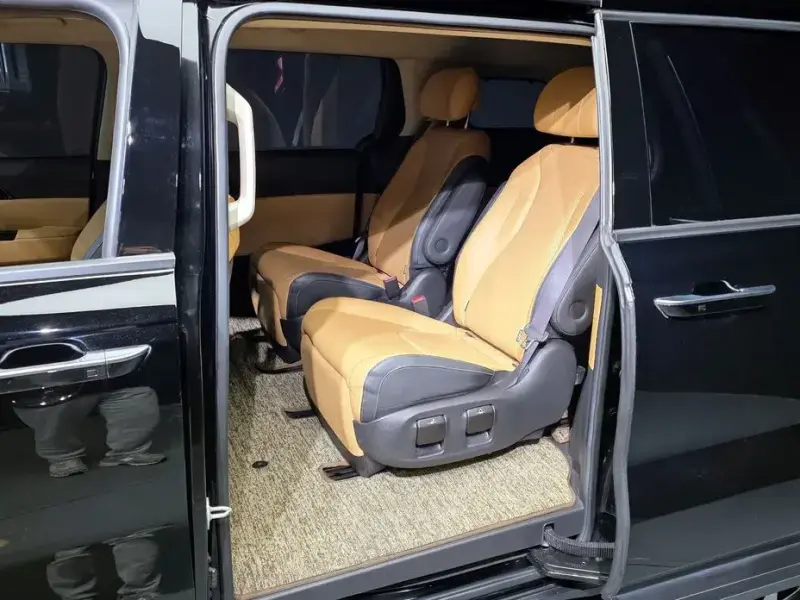 2021 Kia Carnival с пробегом 78 981 км