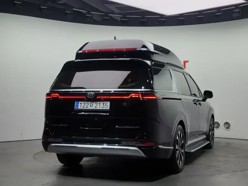 2021 Kia Carnival с пробегом 54 433 км