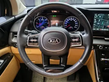 2021 Kia Carnival с пробегом 78 981 км