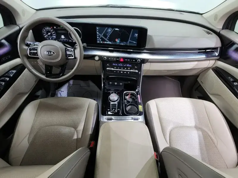 2021 Kia Carnival с пробегом 54 433 км