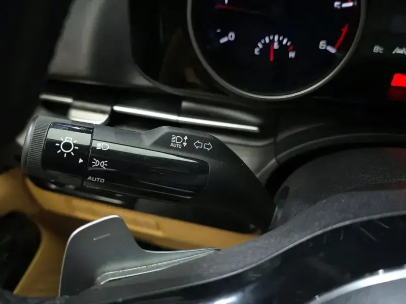 2021 Kia Carnival с пробегом 78 981 км