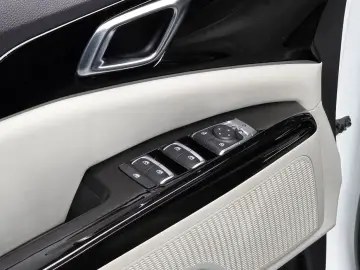 2022 Kia Carnival с пробегом 55 062 км