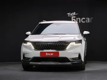 2023 Kia Carnival с пробегом 33 970 км