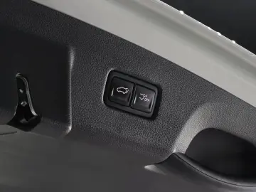 2022 Kia Carnival с пробегом 55 062 км