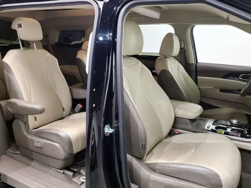 2021 Kia Carnival с пробегом 54 433 км