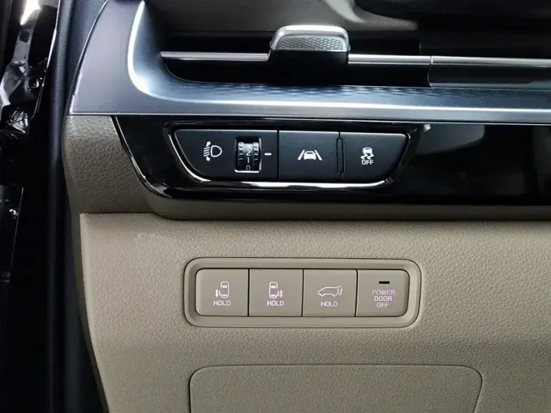 2021 Kia Carnival с пробегом 54 433 км