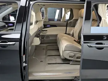 2022 Kia Carnival с пробегом 51 363 км