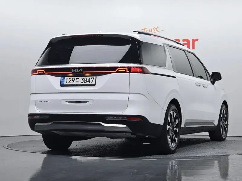 2021 Kia Carnival с пробегом 151 691 км