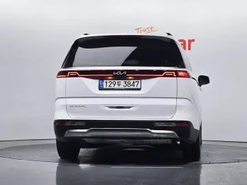 2021 Kia Carnival с пробегом 151 691 км