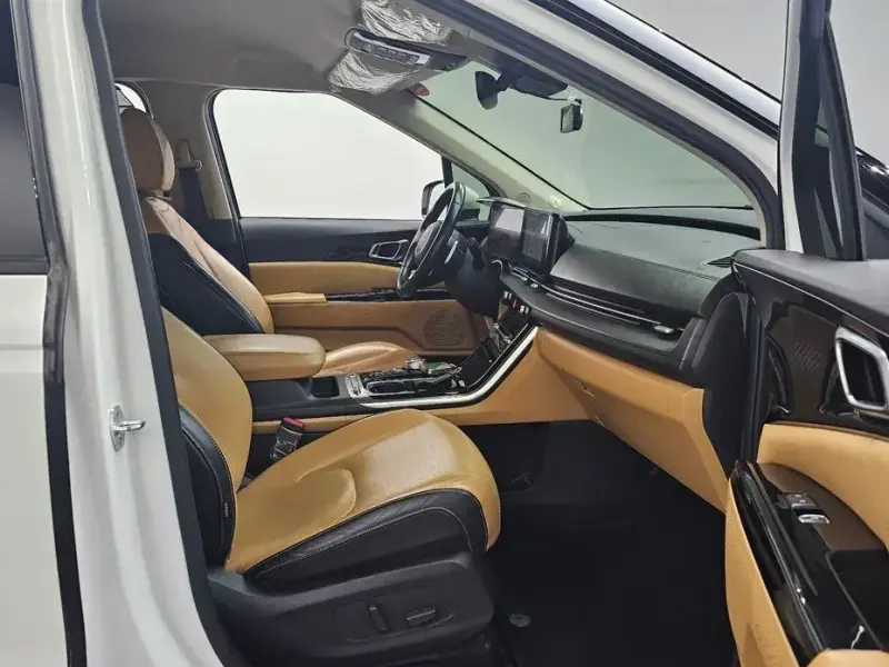 2021 Kia Carnival с пробегом 151 691 км