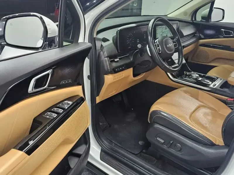 2021 Kia Carnival с пробегом 151 691 км