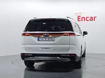 2022 Kia Carnival с пробегом 32 708 км