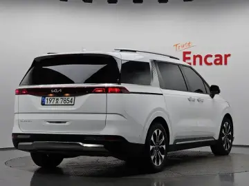 2022 Kia Carnival с пробегом 79 063 км