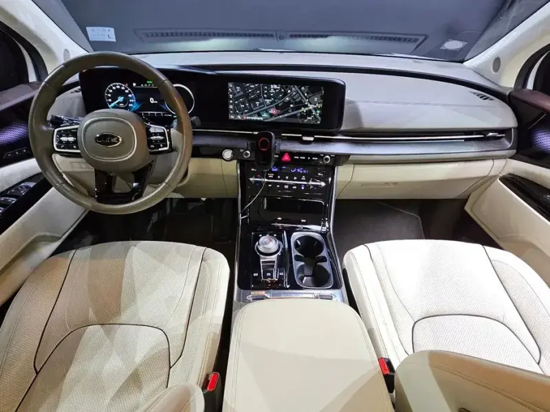 2021 Kia Carnival с пробегом 81 459 км