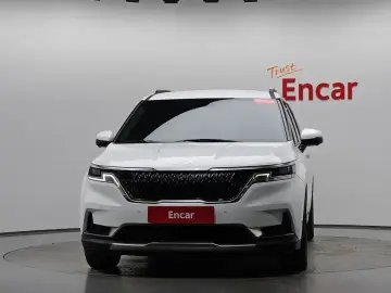 2022 Kia Carnival с пробегом 79 063 км