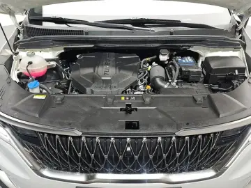 2022 Kia Carnival с пробегом 32 708 км