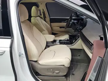 2021 Kia Carnival с пробегом 81 459 км