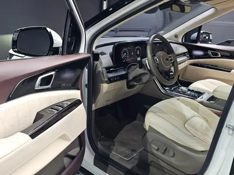 2021 Kia Carnival с пробегом 81 459 км