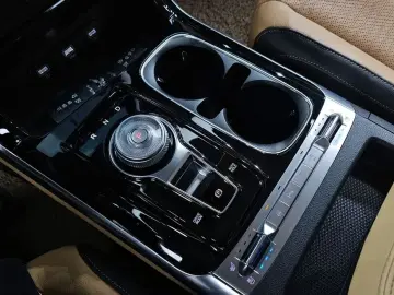 2022 Kia Carnival с пробегом 32 708 км