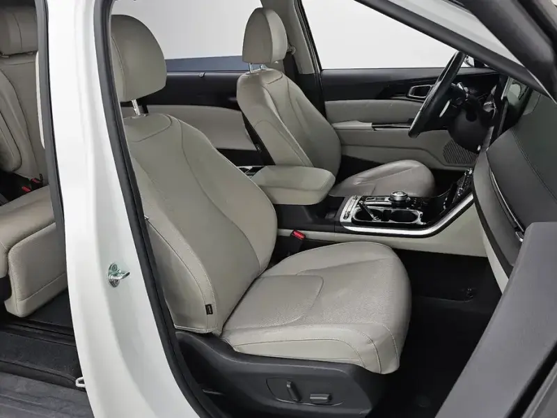 2022 Kia Carnival с пробегом 79 063 км