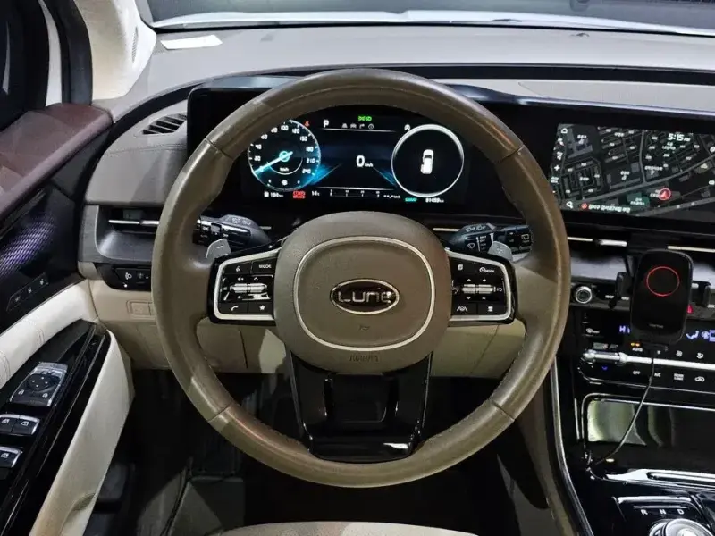 2021 Kia Carnival с пробегом 81 459 км
