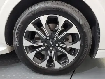 2022 Kia Carnival с пробегом 83 922 км