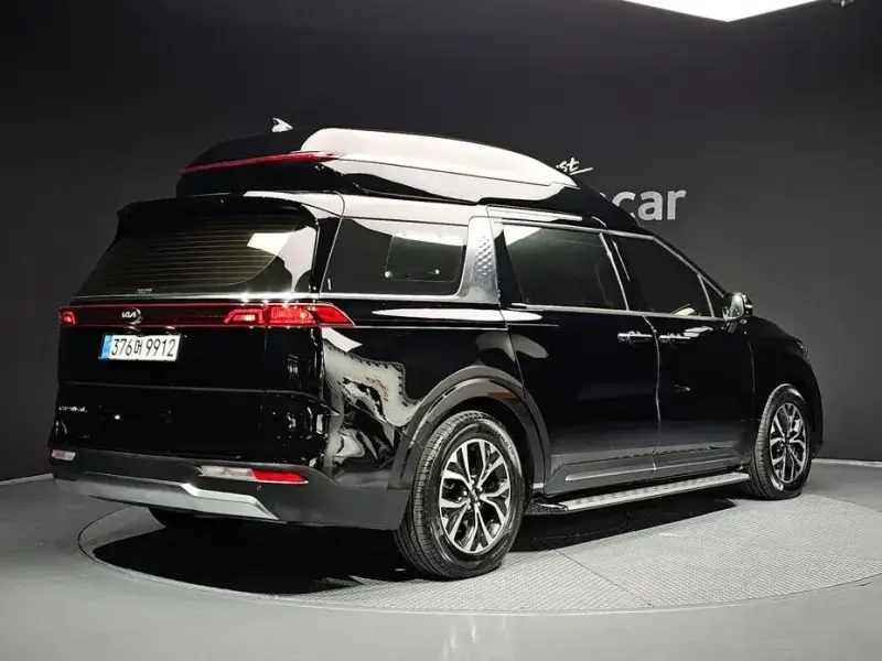 2021 Kia Carnival с пробегом 64 168 км
