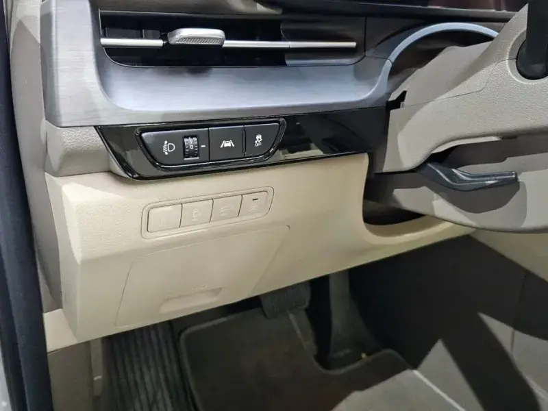 2021 Kia Carnival с пробегом 81 459 км