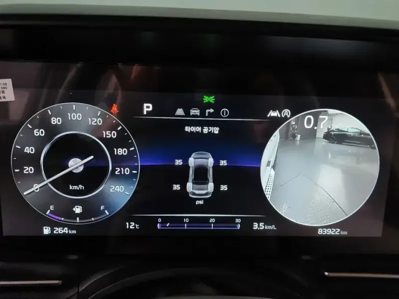 2022 Kia Carnival с пробегом 83 922 км