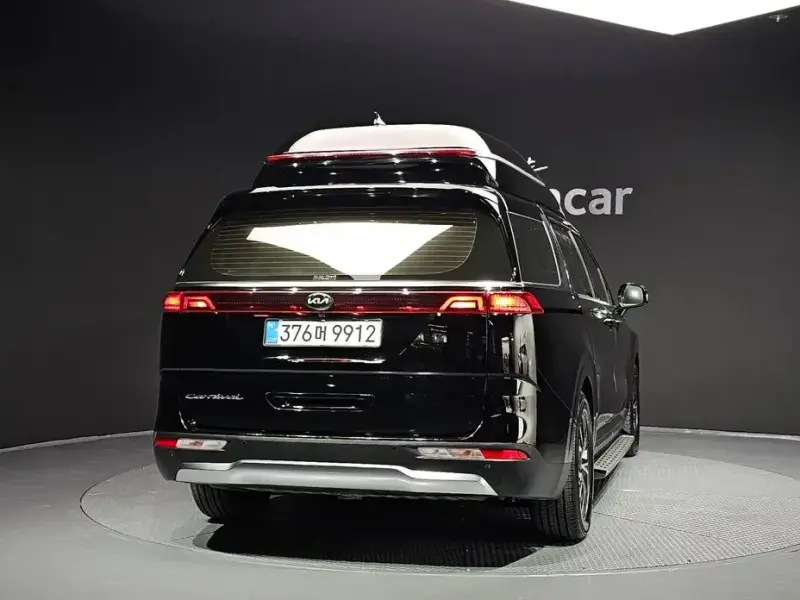 2021 Kia Carnival с пробегом 64 168 км