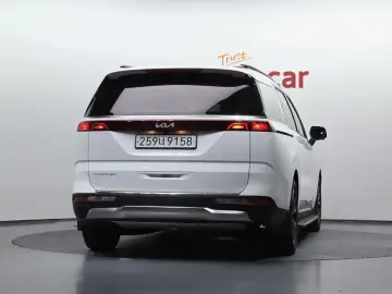 2022 Kia Carnival с пробегом 119 719 км
