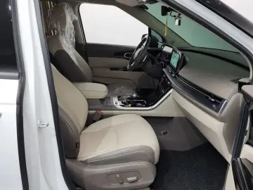 2022 Kia Carnival с пробегом 83 922 км