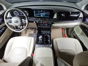 2021 Kia Carnival с пробегом 64 168 км