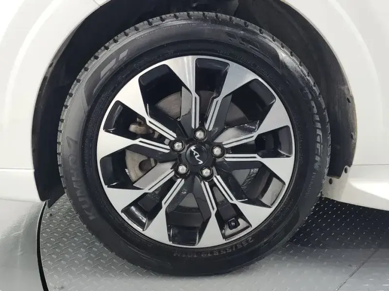 2021 Kia Carnival с пробегом 35 057 км