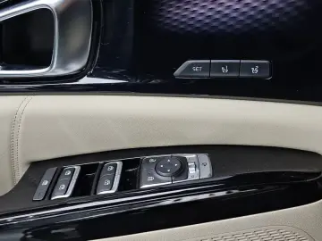 2021 Kia Carnival с пробегом 64 168 км