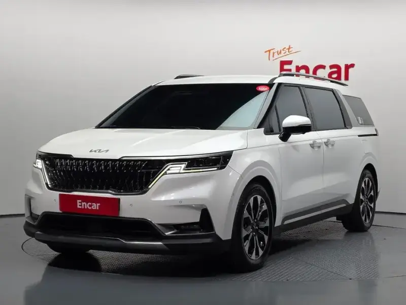 2022 Kia Carnival с пробегом 54 733 км