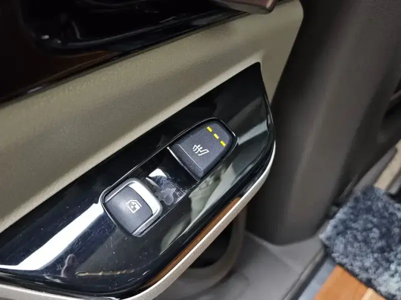 2021 Kia Carnival с пробегом 64 168 км