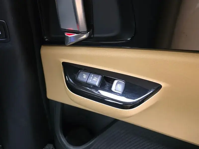 2022 Kia Carnival с пробегом 119 719 км
